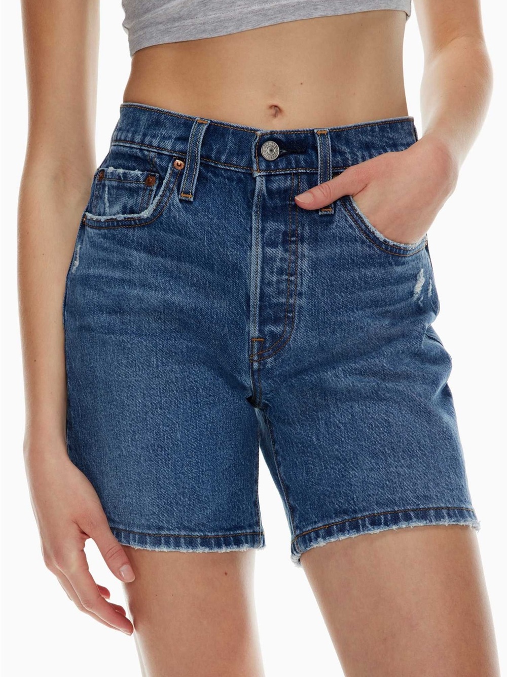 Levi's 501 Mid Thigh Short in Salsa Middle size 26